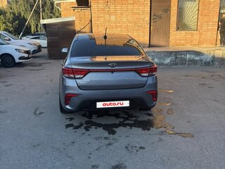 2018 Kia Rio IV, серый, 1050000 рублей, вид 3