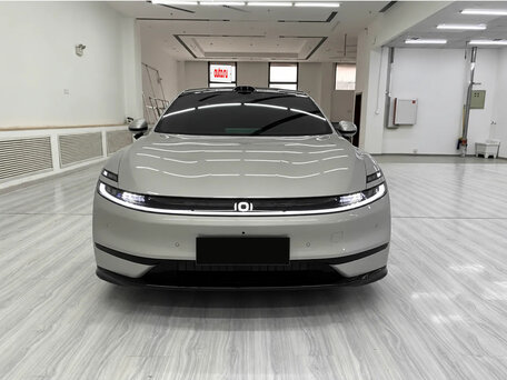 2026 Changan Qiyuan A06 28.39 kWh, серебристый, 2696864 рублей, вид 2
