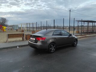 2009 Kia Cerato 4-speed II, золотистый, 780000 рублей, вид 4