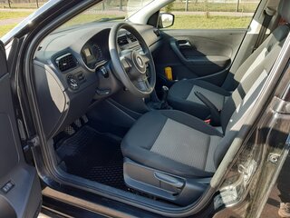 2011 Volkswagen Polo V, чёрный, 690000 рублей, вид 5