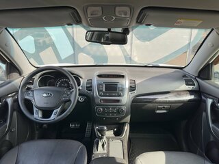 2013 Kia Sorento II Рестайлинг, белый, 1677000 рублей, вид 2