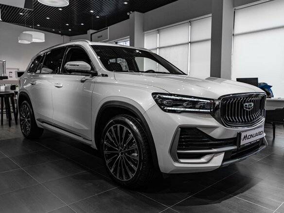 2026 Geely Monjaro I Рестайлинг, белый, 4954990 рублей - вид 1