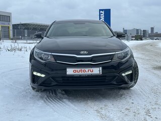 2017 Kia K5 II, чёрный, 2300000 рублей, вид 3