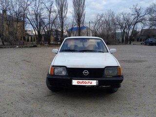 1981 Opel Ascona C, белый, 60000 рублей, вид 1