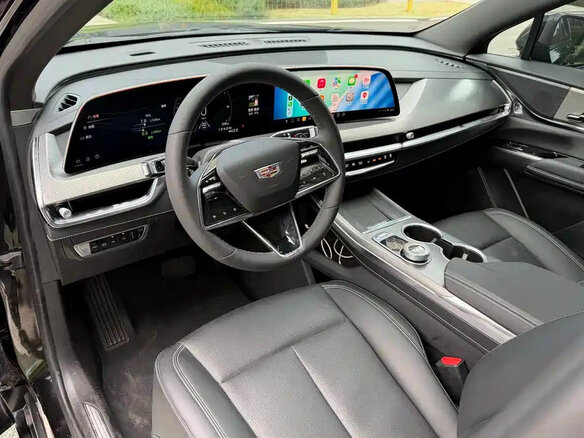 2025 Cadillac XT5 II, чёрный, 5359069 рублей - вид 8