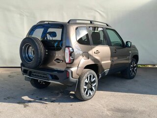 2026 Lada (ВАЗ) Niva Travel I Рестайлинг, коричневый, 1804000 рублей, вид 5