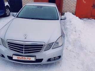 2009 Mercedes-Benz E-Класс 350 IV (W212, S212, C207), серебристый, 1180000 рублей, вид 2