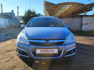 2009 Opel Astra H Рестайлинг, серебристый, 480000 рублей, вид 1