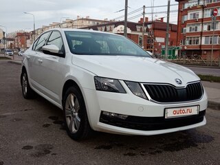 2018 Skoda Octavia III (A7) Рестайлинг, белый, 1350000 рублей, вид 2