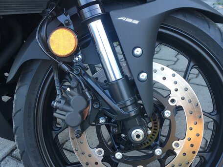 2020 Yamaha YZF-R3, чёрный, 420000 рублей, вид 3
