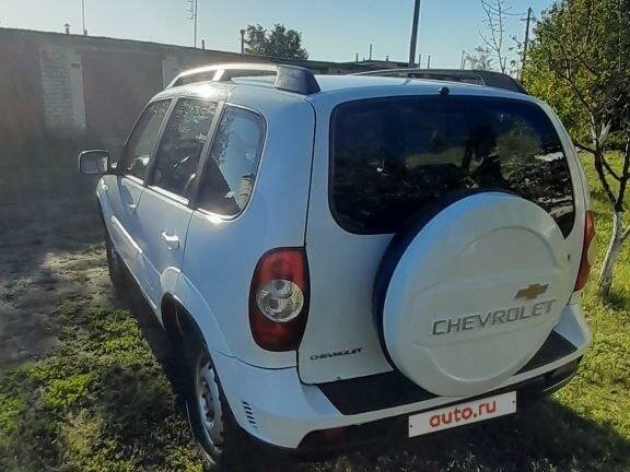 2013 Chevrolet Niva I Рестайлинг, белый, 770000 рублей - вид 7
