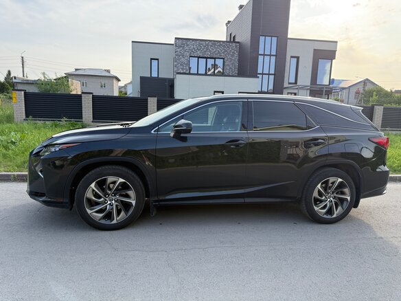 2017 Lexus RX 350L IV, чёрный, 3950000 рублей - вид 3
