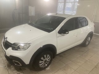 2019 Renault Logan Stepway II Рестайлинг, белый, 1250000 рублей, вид 1