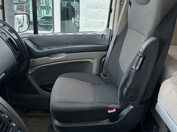 2018 DAF XF 105, белый, 5400000 рублей - вид 8
