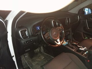 2018 Kia Sportage IV, белый, 2500000 рублей, вид 4