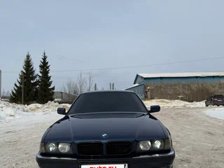 1997 BMW 7 серии 735i III (E38), синий, 1400000 рублей, вид 4