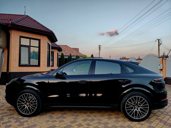 2021 Porsche Cayenne Coupé III, серый, 9250000 рублей - вид 6