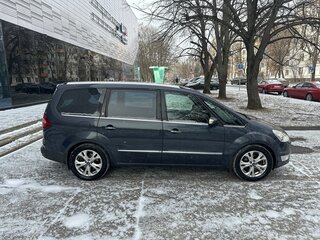 2010 Ford Galaxy II Рестайлинг, серый, 950000 рублей, вид 4