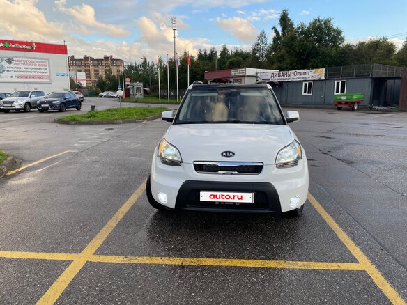 2011 Kia Soul I, белый - вид 1