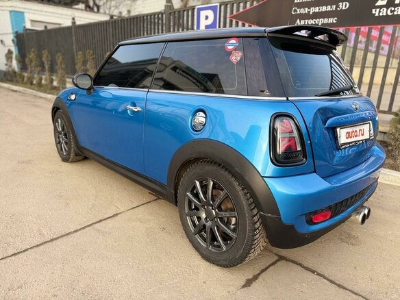 2007 Mini Hatch Cooper S II (R56), синий, 1200000 рублей - вид 4