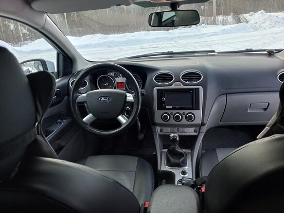2011 Ford Focus II Рестайлинг, белый, 380000 рублей - вид 10