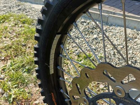 2013 KTM 690 Enduro R, оранжевый, 700000 рублей, вид 4
