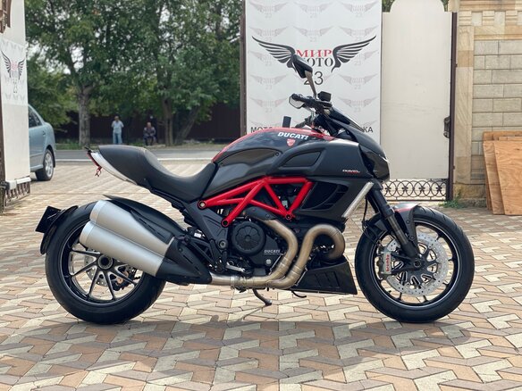 2012 Ducati Diavel Carbon, красный, 999999 рублей - вид 8