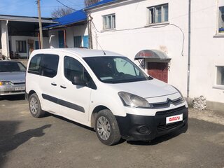 2013 Citroen Berlingo II Рестайлинг, белый, 430000 рублей, вид 1