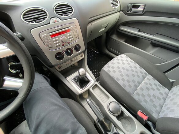 2008 Ford Focus II Рестайлинг, серебристый - вид 12
