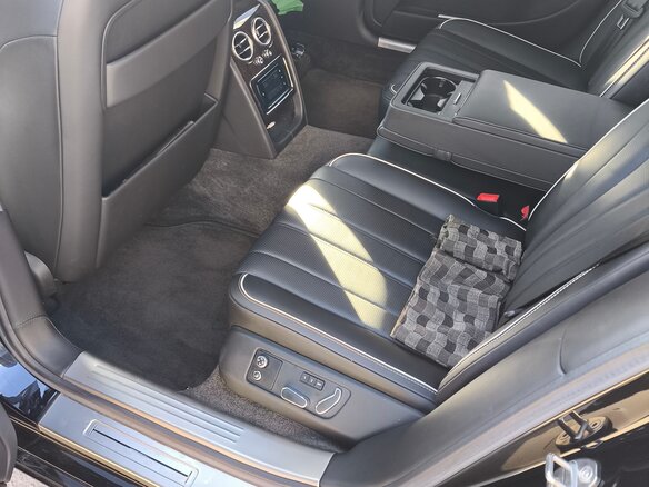 2013 Bentley Flying Spur II, чёрный, 10500000 рублей - вид 15