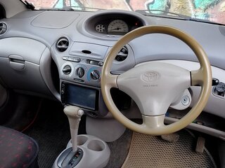 2000 Toyota Platz, серый, 155000 рублей, вид 2