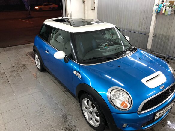 2008 Mini Hatch Cooper S II (R56), синий