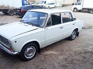 1976 Lada (ВАЗ) 21011, белый, 265000 рублей, вид 1