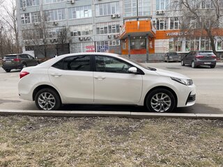 2016 Toyota Corolla XI (E160, E170, E180) Рестайлинг 1, белый, 1450000 рублей, вид 4