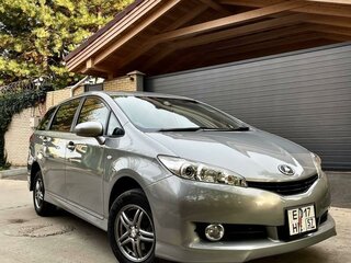 2011 Toyota Wish II, серый, 1200000 рублей, вид 3