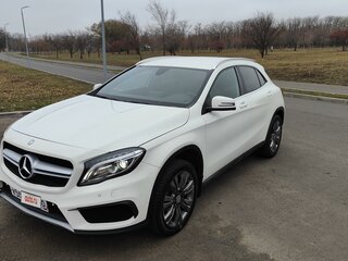 2017 Mercedes-Benz GLA 250 I (X156) Рестайлинг, белый, 2450000 рублей, вид 2