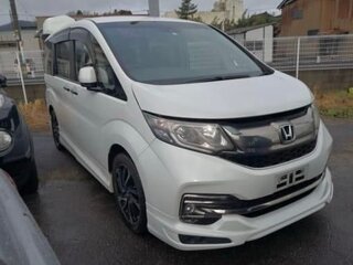2015 Honda Stepwgn Spada V, белый, 1950000 рублей, вид 3