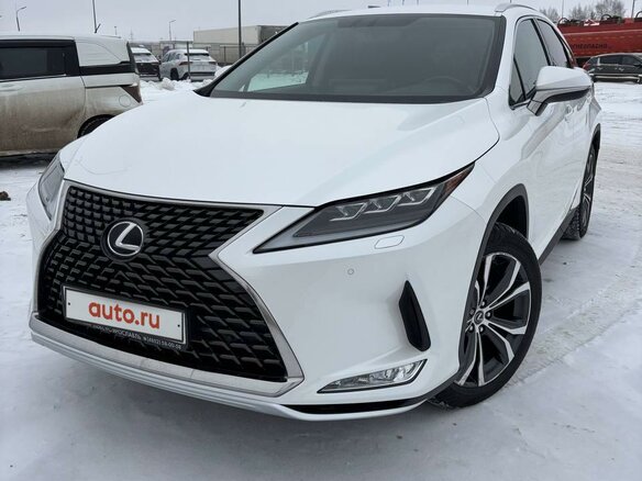 2021 Lexus RX 300 IV Рестайлинг, белый, 5800000 рублей - вид 1