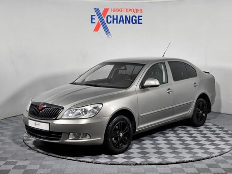 2010 Skoda Octavia II (A5) Рестайлинг, серый, 534000 рублей, вид 1