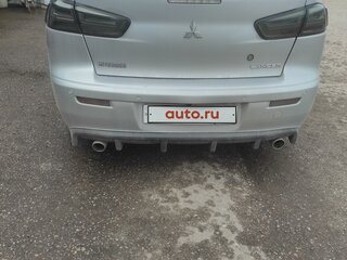 2010 Mitsubishi Lancer X, серебристый, 900000 рублей, вид 1