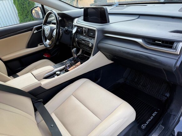 2021 Lexus RX 300 IV Рестайлинг, чёрный - вид 3