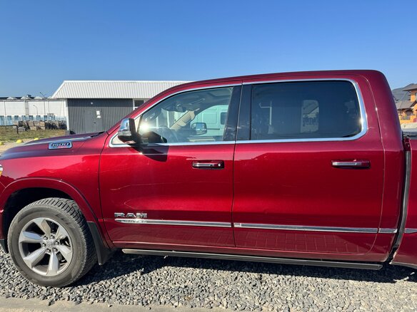 2020 Ram 1500 Crew Cab V, красный, 3500000 рублей - вид 20