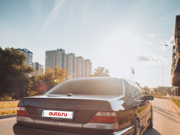 1998 Mercedes-Benz S-Класс 500 Long III (W140) Рестайлинг, серый, 5500000 рублей - вид 4