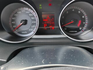 2008 Mitsubishi Outlander II, чёрный, 1300000 рублей, вид 3