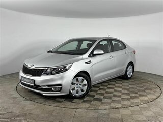 2016 Kia Rio III Рестайлинг, серебристый, 1165000 рублей, вид 1