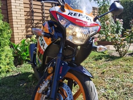 2013 Honda CBR 250R, оранжевый, 330000 рублей, вид 3