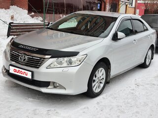 2013 Toyota Camry VII (XV50), серебристый, 1450000 рублей, вид 1