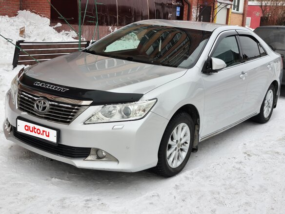 2013 Toyota Camry VII (XV50), серебристый, 1450000 рублей