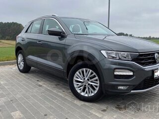 2019 Volkswagen T-Roc I, серый, 1445000 рублей, вид 1