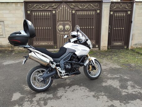 2007 Triumph Tiger 1050, белый, 540000 рублей, вид 1
